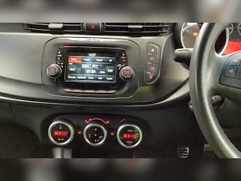 Used Alfa Romeo Giulietta 2014 for sale - 79039983: Photo