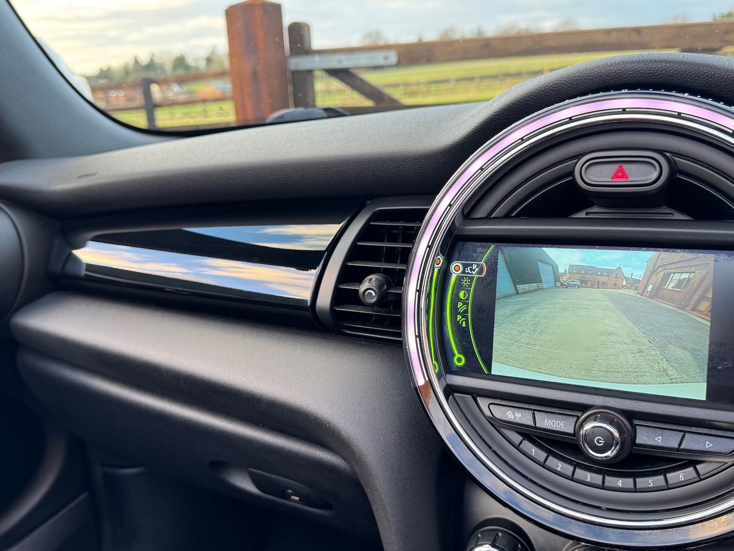 Used MINI Convertible 2016 for sale - 77049303: Photo 15