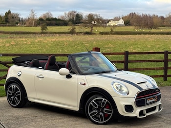 Used MINI Convertible 2016 for sale - 77049303: Photo
