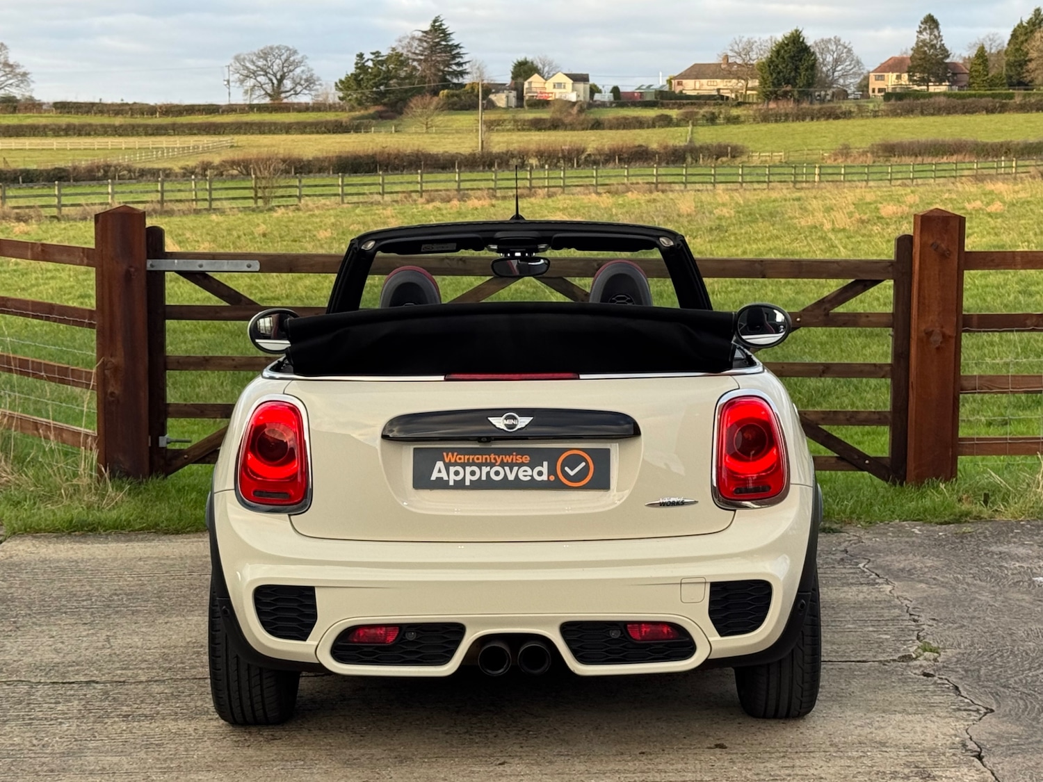 Used MINI Convertible 2016 for sale - 77049303: Photo 20