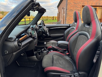 Used MINI Convertible 2016 for sale - 77049303: Photo