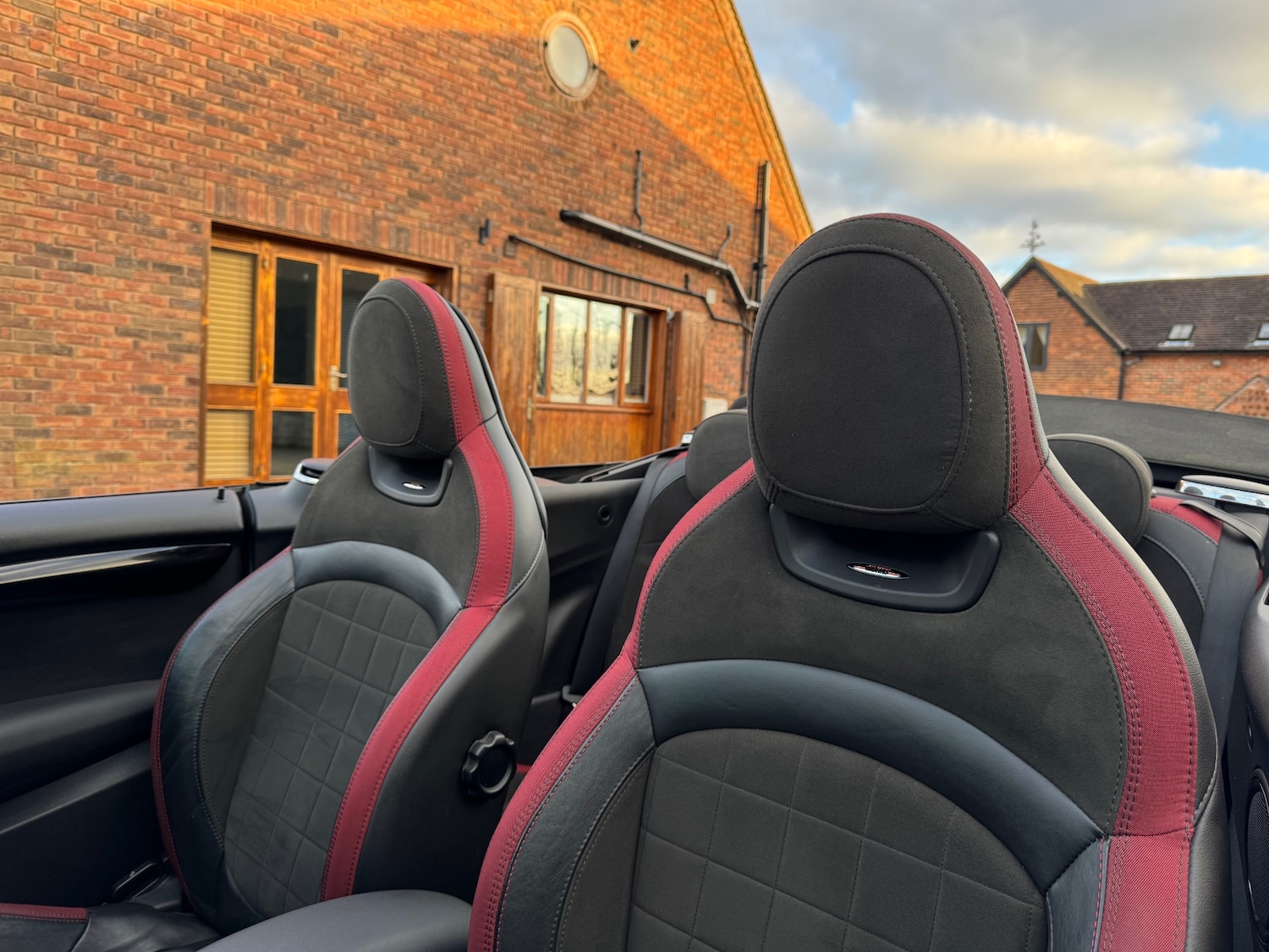 Used MINI Convertible 2016 for sale - 77049303: Photo 3