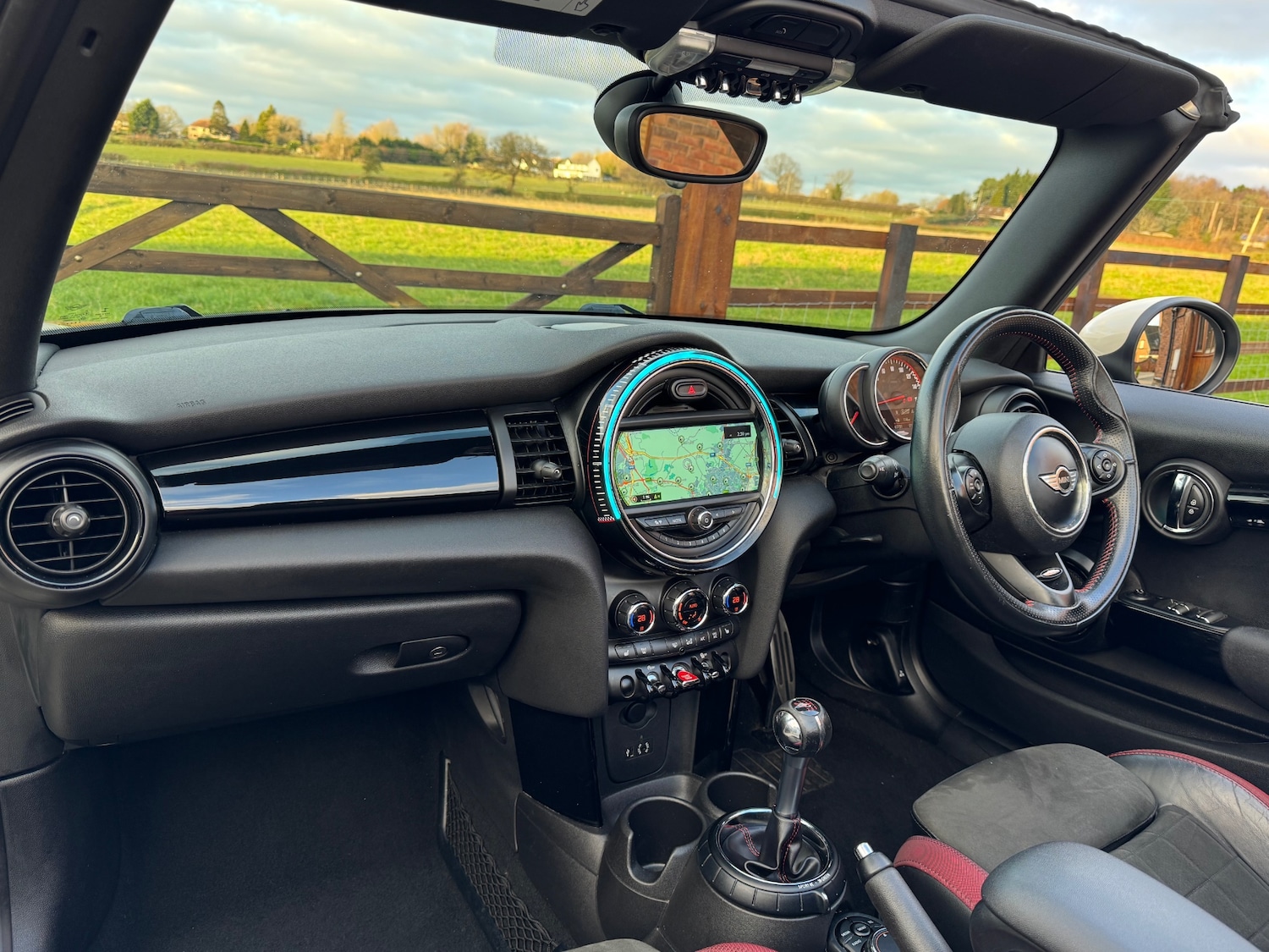 Used MINI Convertible 2016 for sale - 77049303: Photo 6