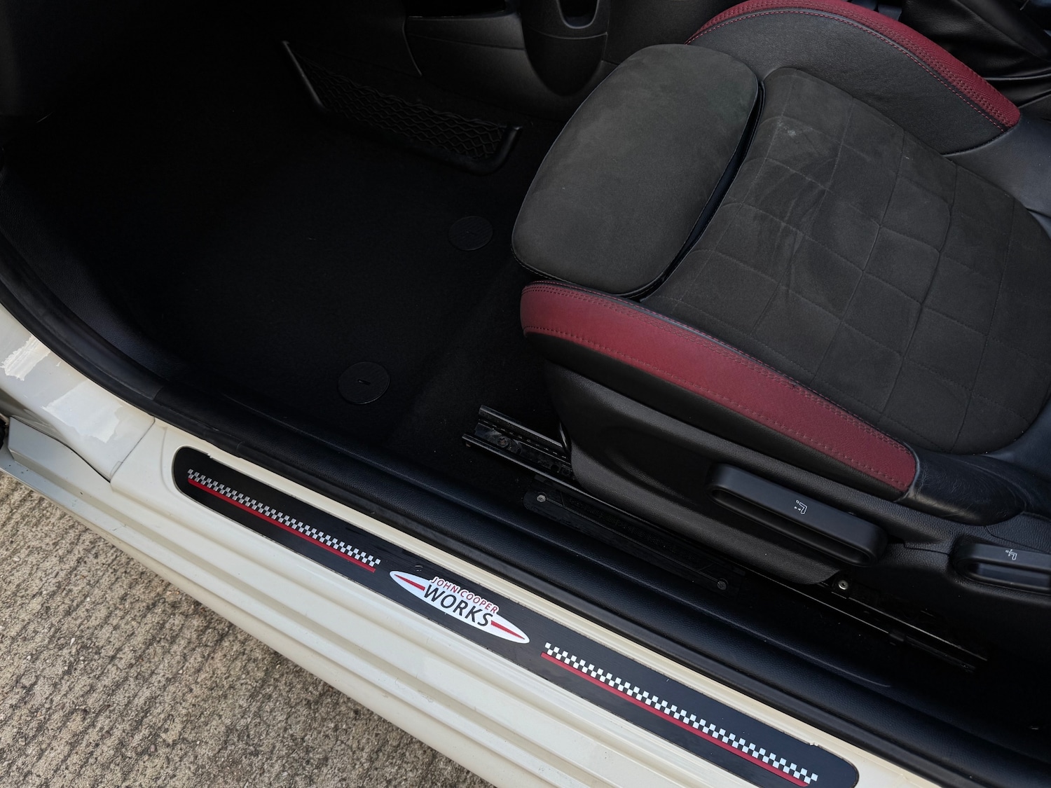 Used MINI Convertible 2016 for sale - 77049303: Photo 7