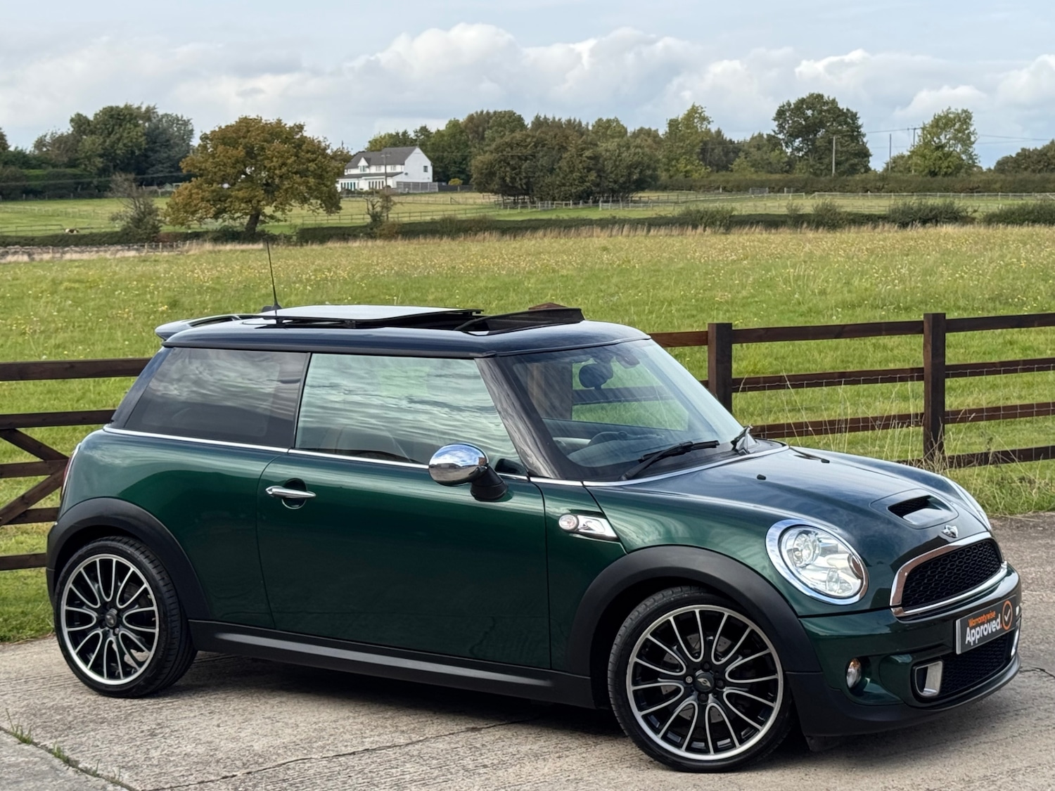 Used MINI Hatch 2012 for sale - 76129359: Photo 1