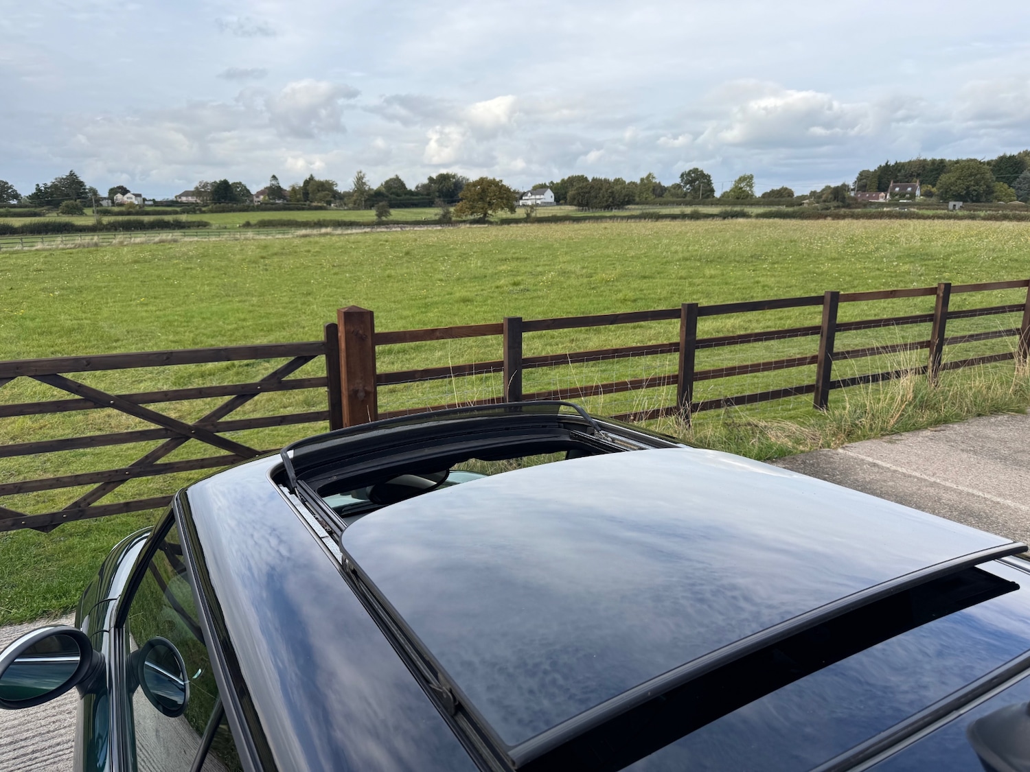 Used MINI Hatch 2012 for sale - 76129359: Photo 2