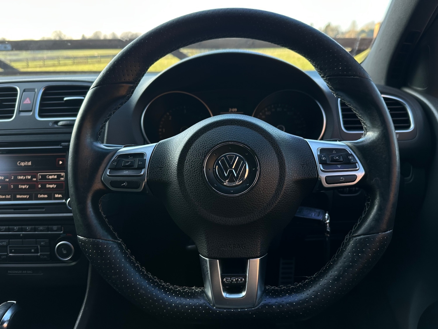 Used Volkswagen Golf 2011 for sale - 77749401: Photo 13