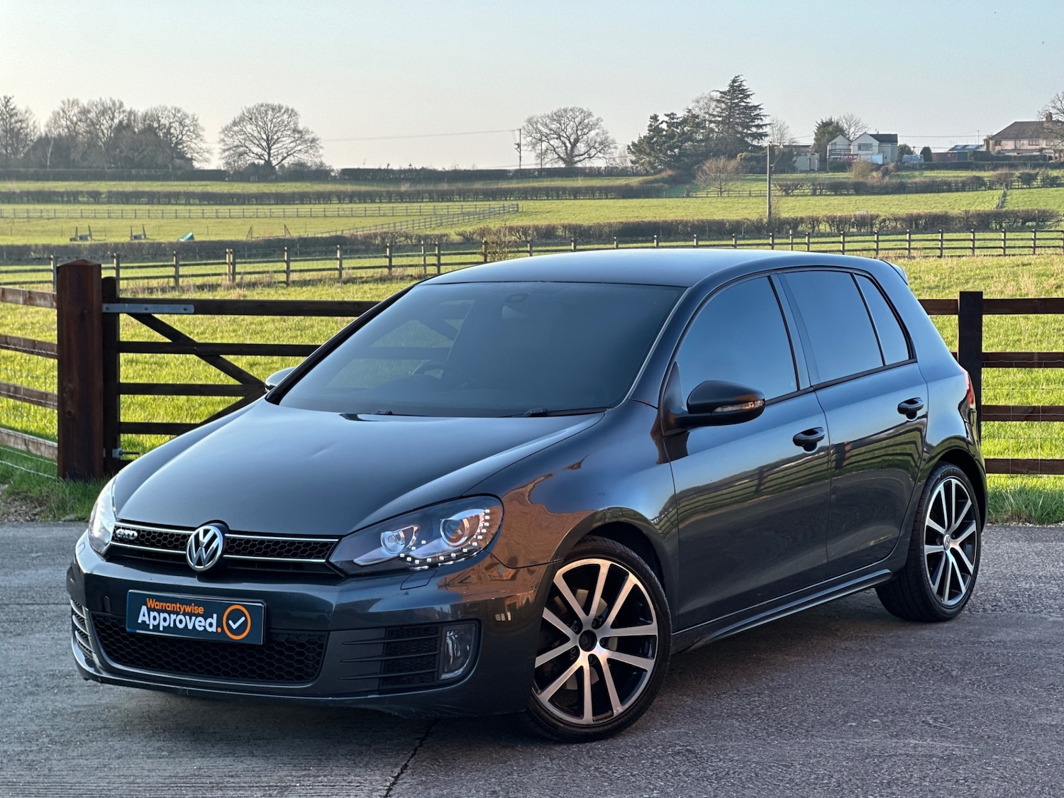 Used Volkswagen Golf 2011 for sale - 77749401: Photo 5
