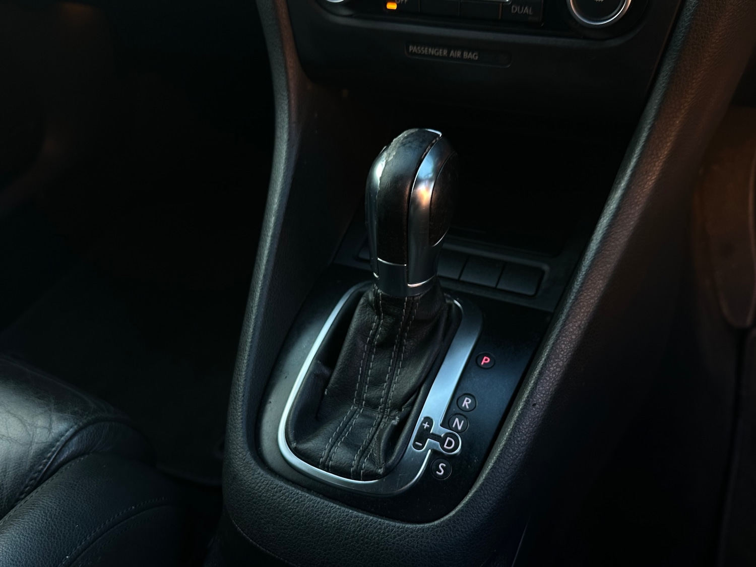 Used Volkswagen Golf 2011 for sale - 77749401: Photo 9