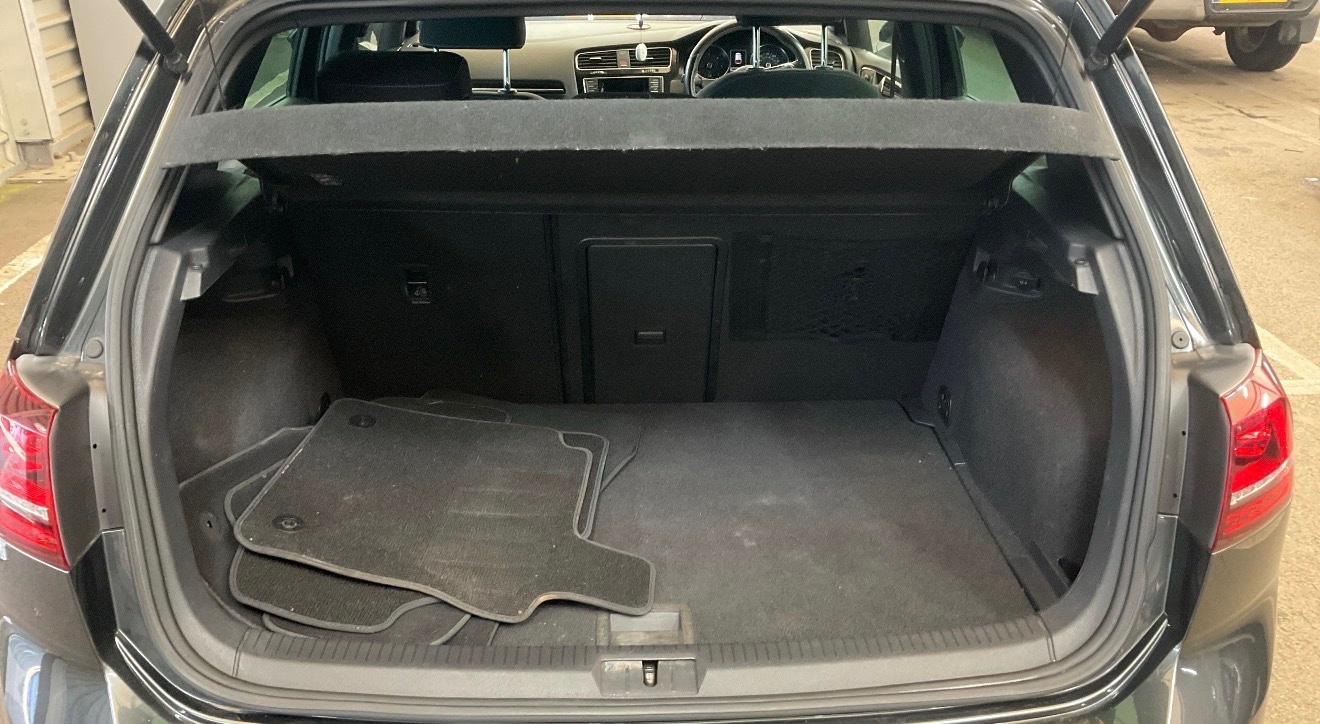 Used Volkswagen Golf 2014 for sale - 78000680: Photo 10