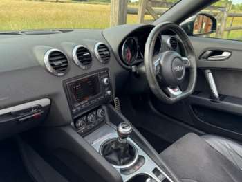 Used Audi TT 2010 for sale - 74868611: Photo