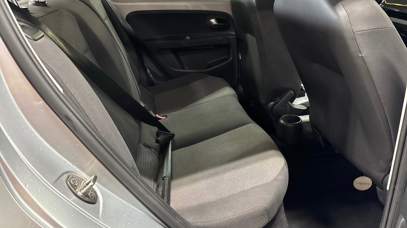 Used Volkswagen up! 2015 for sale - 78004181: Photo 3