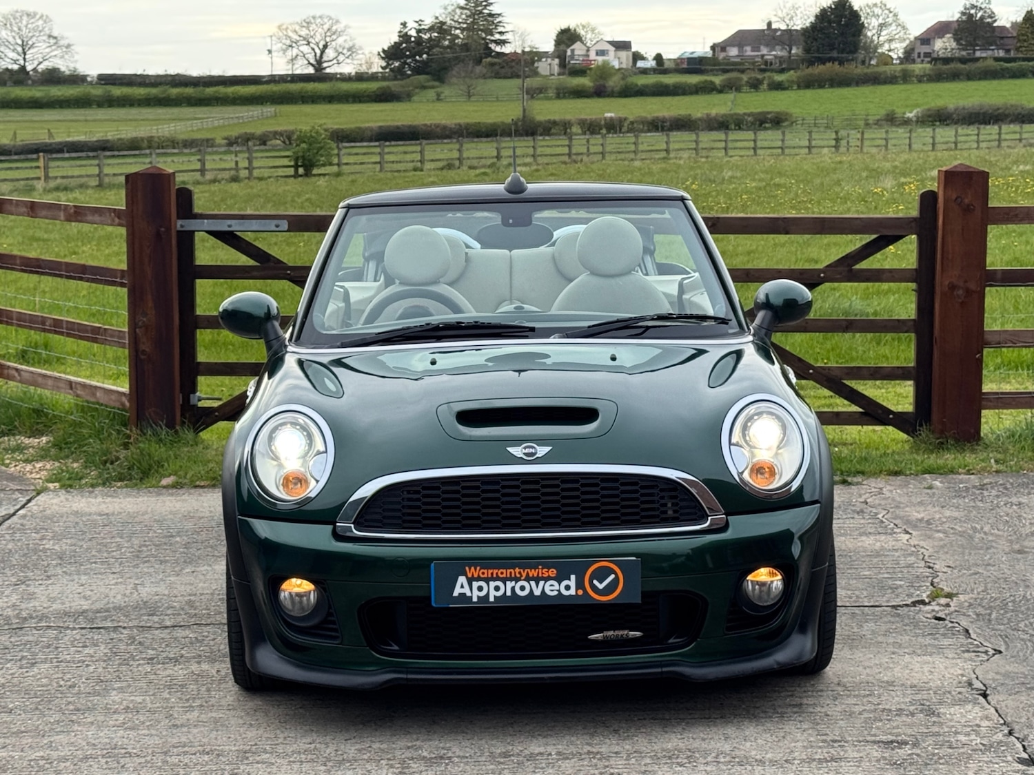 Used MINI Convertible 2011 for sale - 78204355: Photo 17