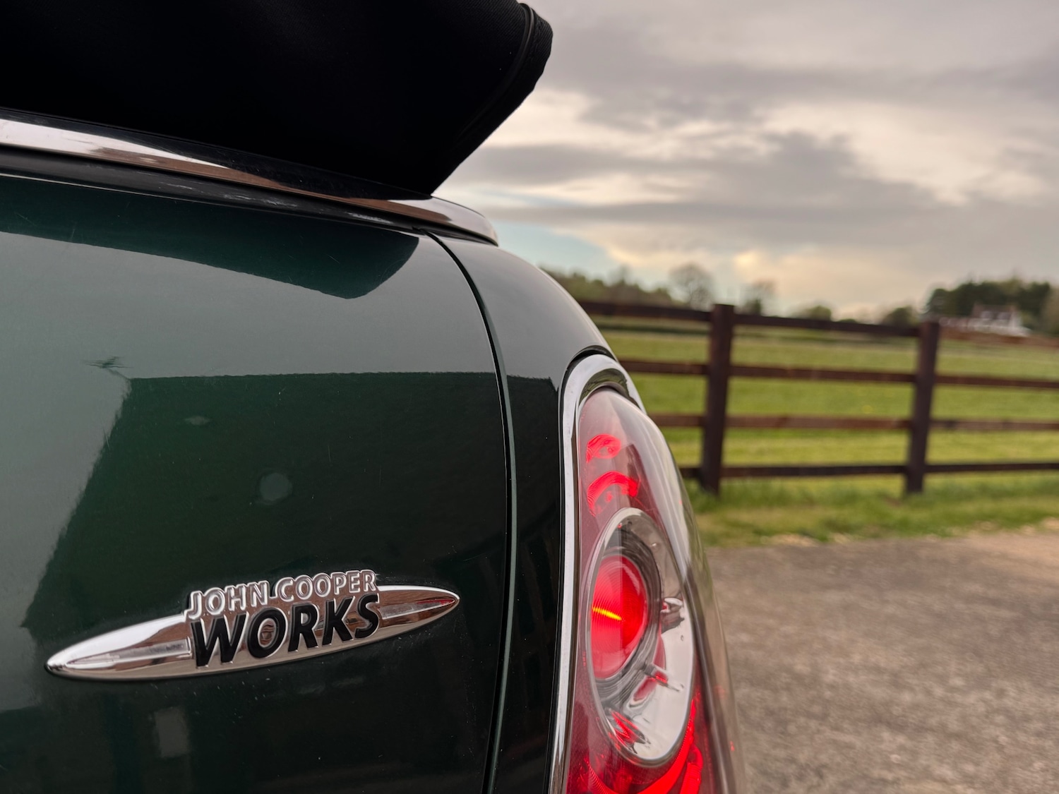 Used MINI Convertible 2011 for sale - 78204355: Photo 18