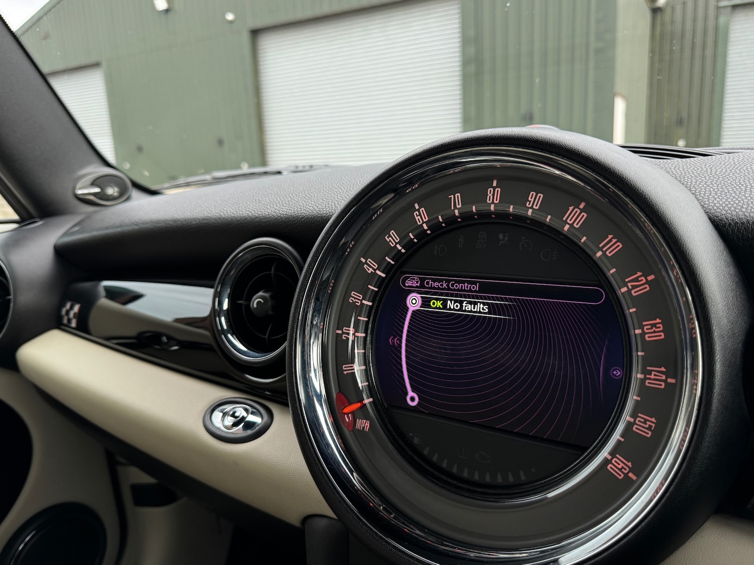 Used MINI Convertible 2011 for sale - 78204355: Photo 22