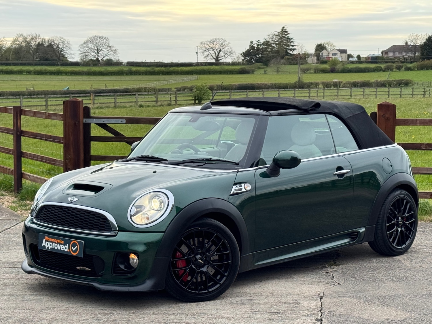 Used MINI Convertible 2011 for sale - 78204355: Photo 25