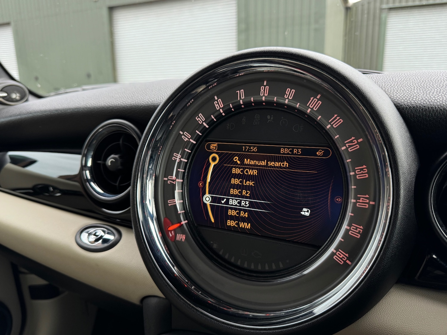 Used MINI Convertible 2011 for sale - 78204355: Photo 28