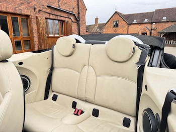 Used MINI Convertible 2011 for sale - 78204355: Photo