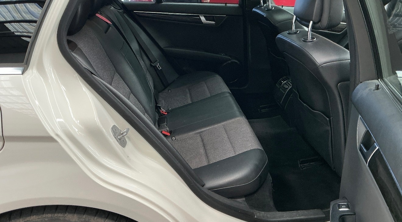 Used Mercedes-Benz C Class 2011 for sale - 77998773: Photo 3