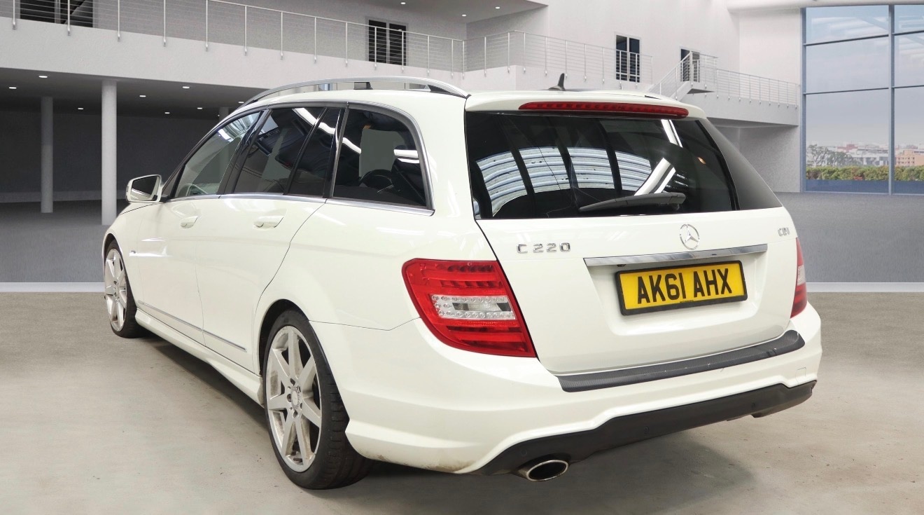 Used Mercedes-Benz C Class 2011 for sale - 77998773: Photo 7