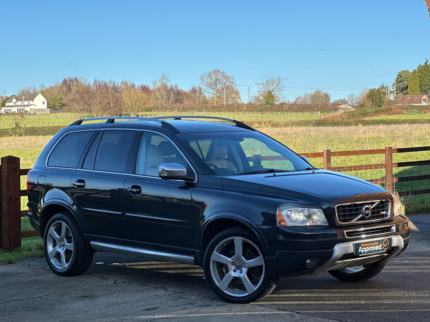 Used Volvo XC90 2011 for sale - 76784778: Photo 1