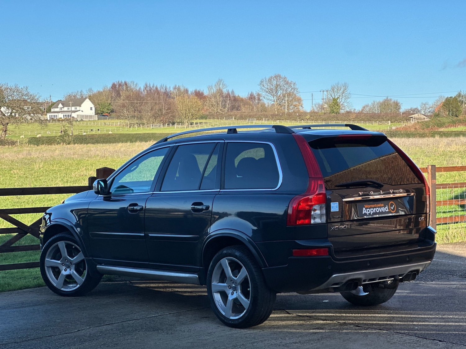 Used Volvo XC90 2011 for sale - 76784778: Photo 10