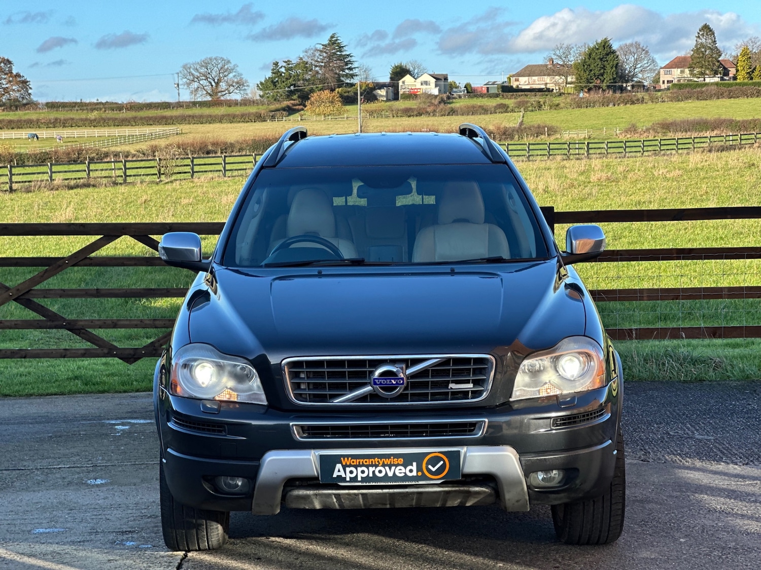 Used Volvo XC90 2011 for sale - 76784778: Photo 24