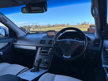 Used Volvo XC90 2011 for sale - 76784778: Photo