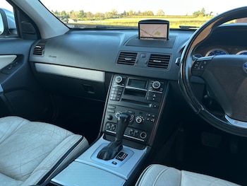 Used Volvo XC90 2011 for sale - 76784778: Photo