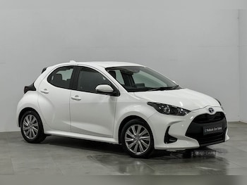 Used Toyota Yaris 2023 for sale - 79107783: Photo