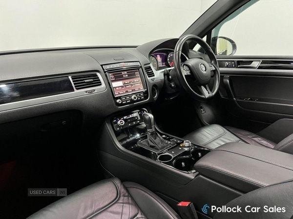 Used Volkswagen Touareg 2017 for sale - 76441475: Photo 41