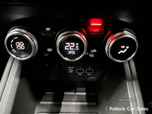 Used Renault Clio 2020 for sale - 76743843: Photo 46