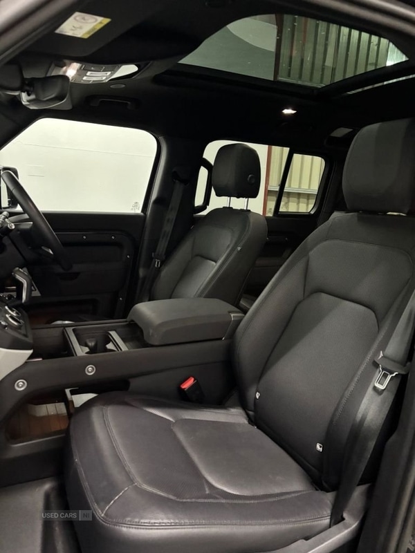 Used Land Rover Defender 2023 for sale - 77898769: Photo 23
