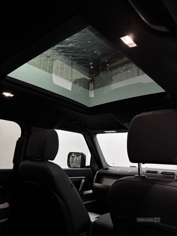 Used Land Rover Defender 2023 for sale - 77898769: Photo 27