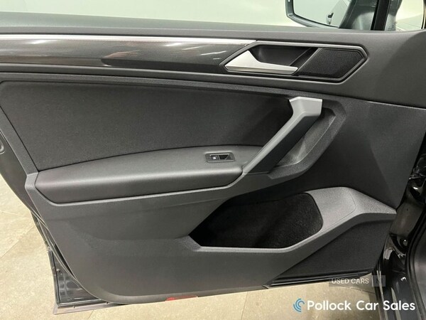 Used Volkswagen Tiguan 2019 for sale - 76500405: Photo 32