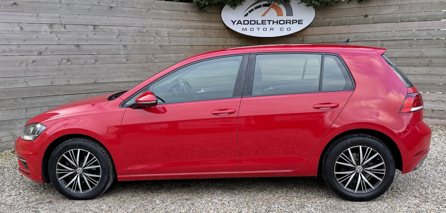 Used Volkswagen Golf 2017 for sale - 76968590: Photo 3