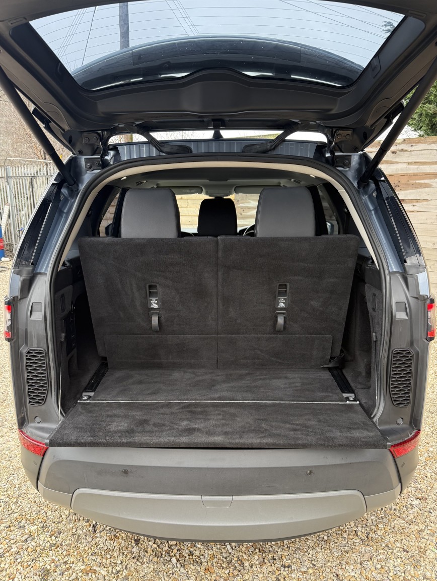 Used Land Rover Discovery 2018 for sale - 77494692: Photo 9