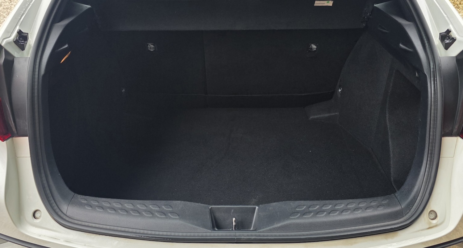 Used Toyota C-HR 2017 for sale - 77694287: Photo 12