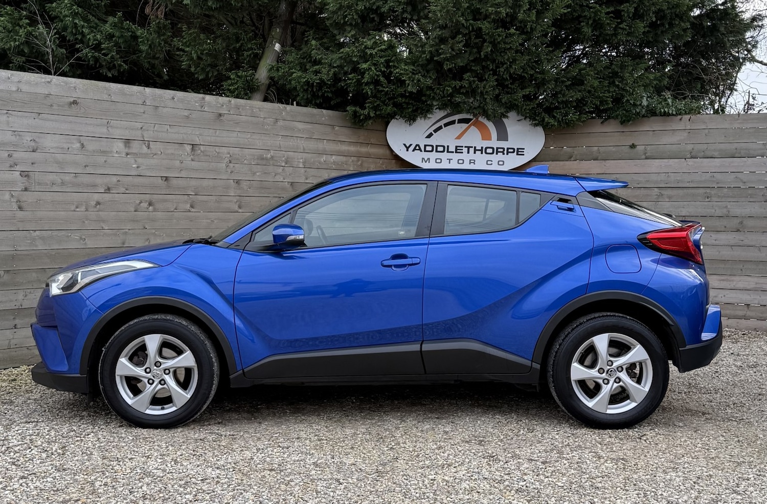 Used Toyota C-HR 2019 for sale - 77038940: Photo 3