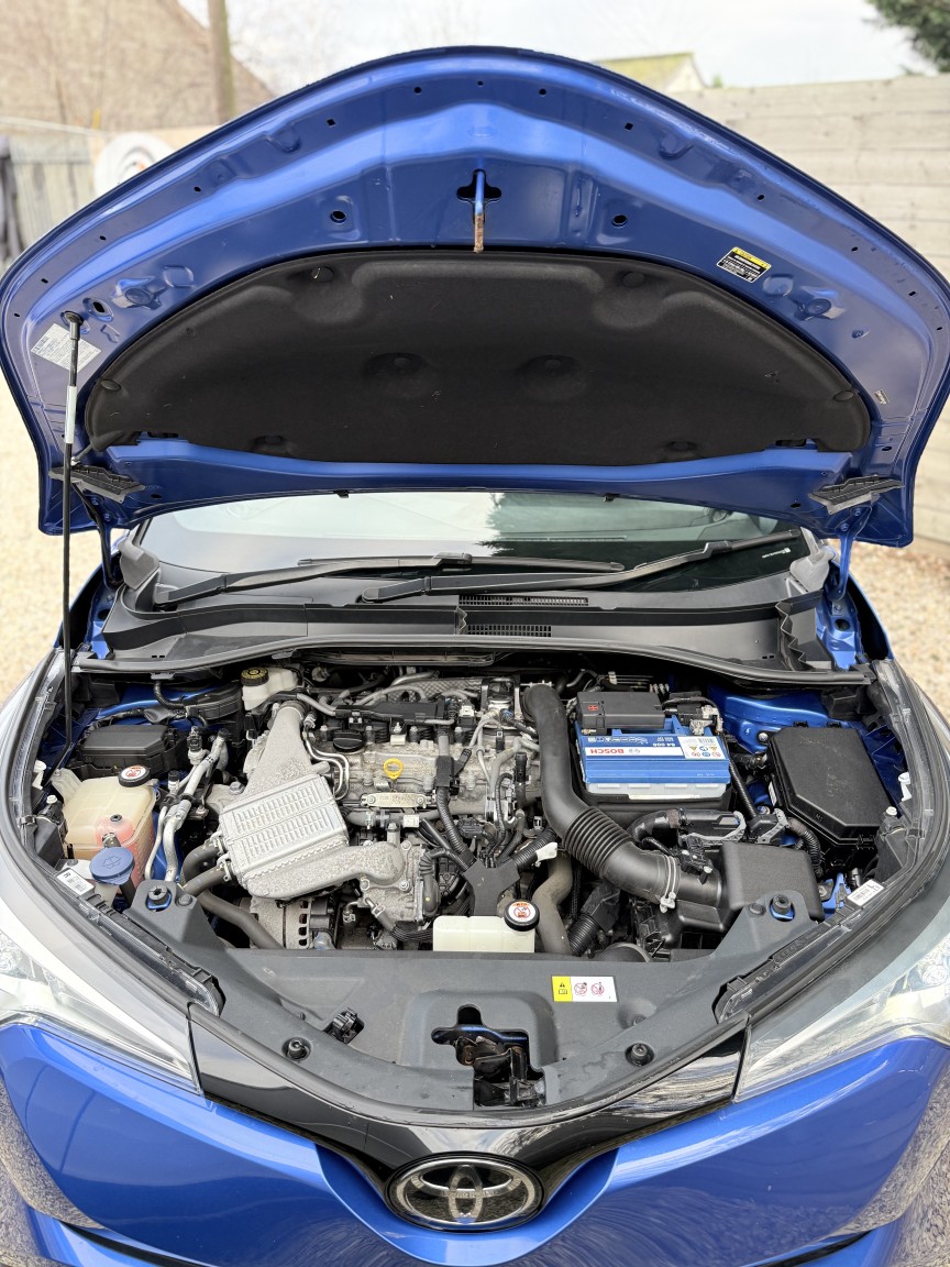 Used Toyota C-HR 2019 for sale - 77038940: Photo 4