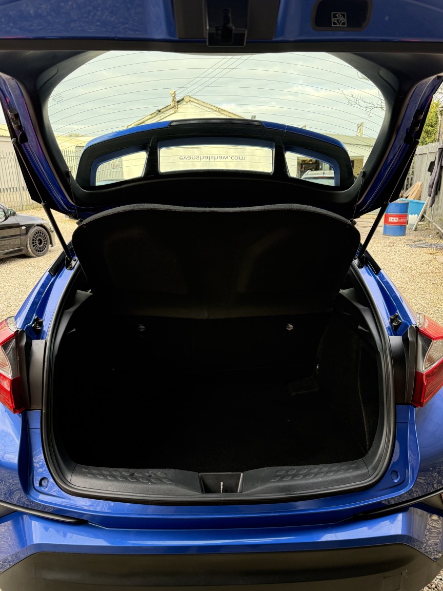 Used Toyota C-HR 2019 for sale - 77038940: Photo 7