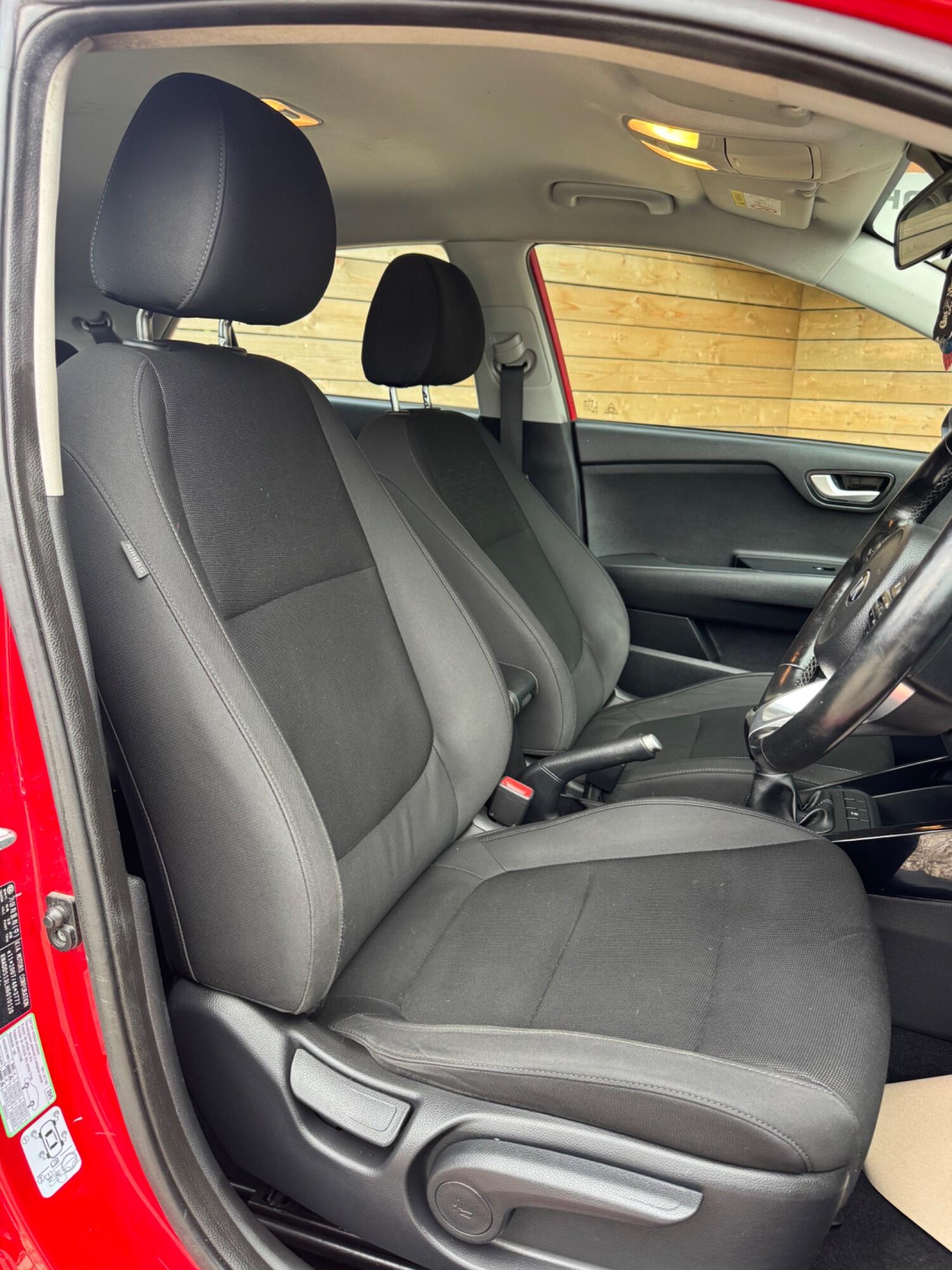 Used Kia Rio 2017 for sale - 76794000: Photo 4