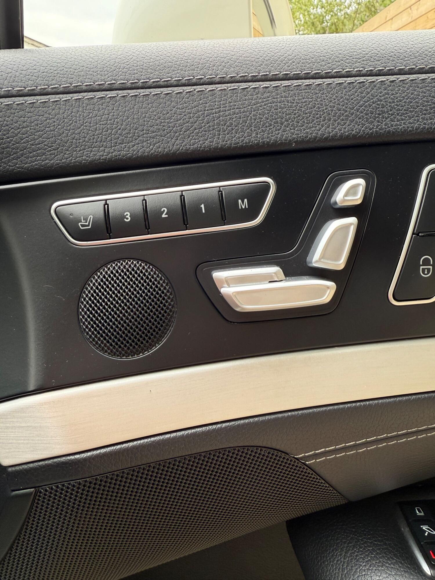 Used Mercedes-Benz SL 2015 for sale - 76149337: Photo 9