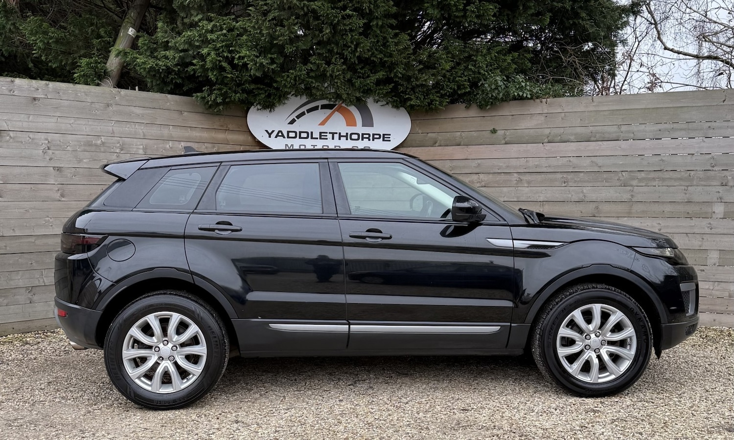 Used Land Rover Range Rover Evoque 2016 for sale - 78018276: Photo 2