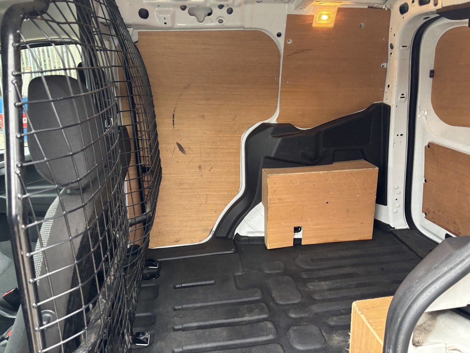 Used Ford Transit Courier 2020 for sale - 77277285: Photo 11