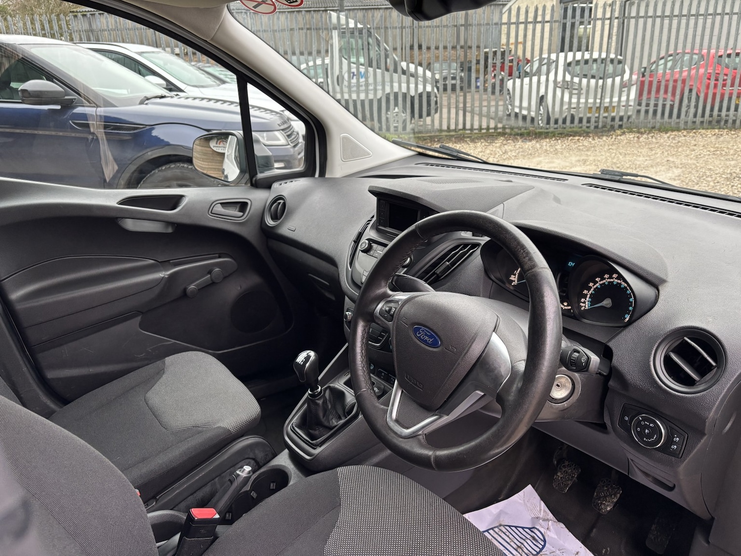 Used Ford Transit Courier 2020 for sale - 77277285: Photo 6