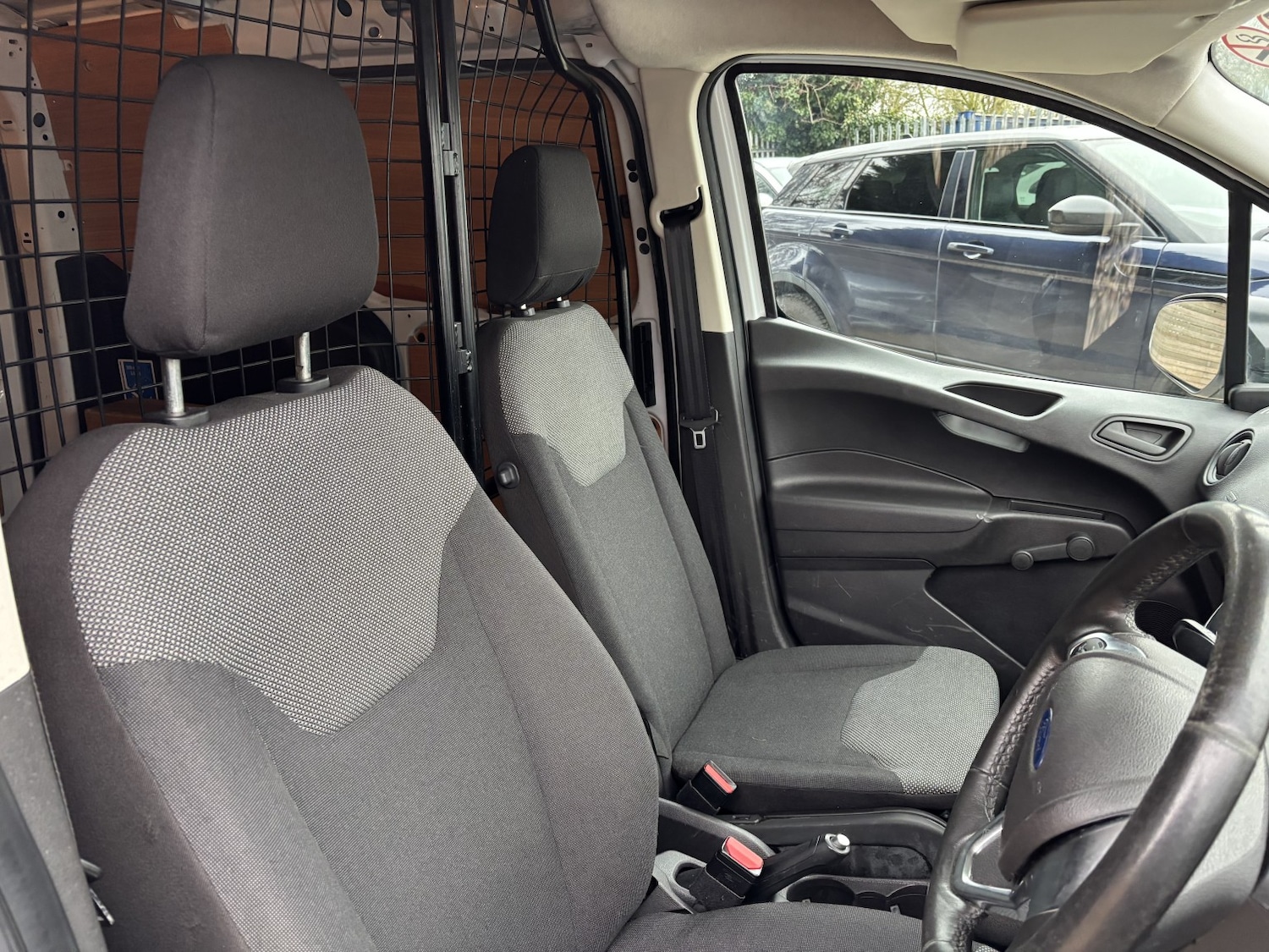 Used Ford Transit Courier 2020 for sale - 77277285: Photo 8