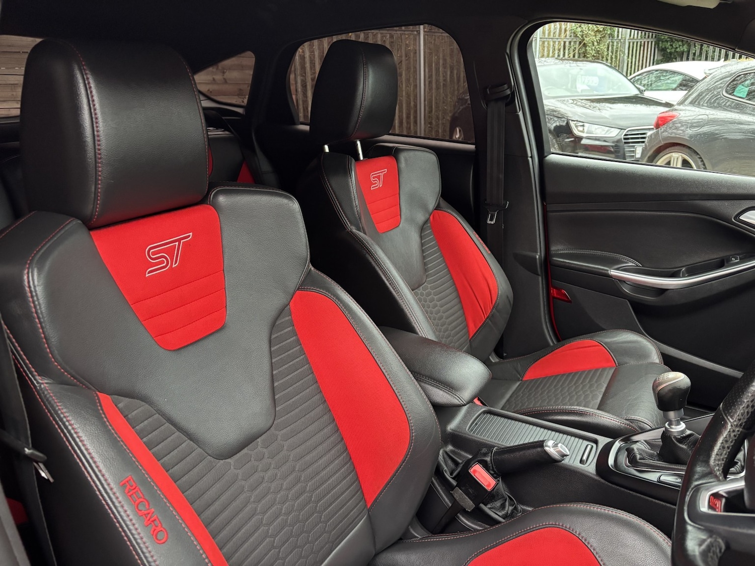 Used Ford Focus 2015 for sale - 76863869: Photo 11