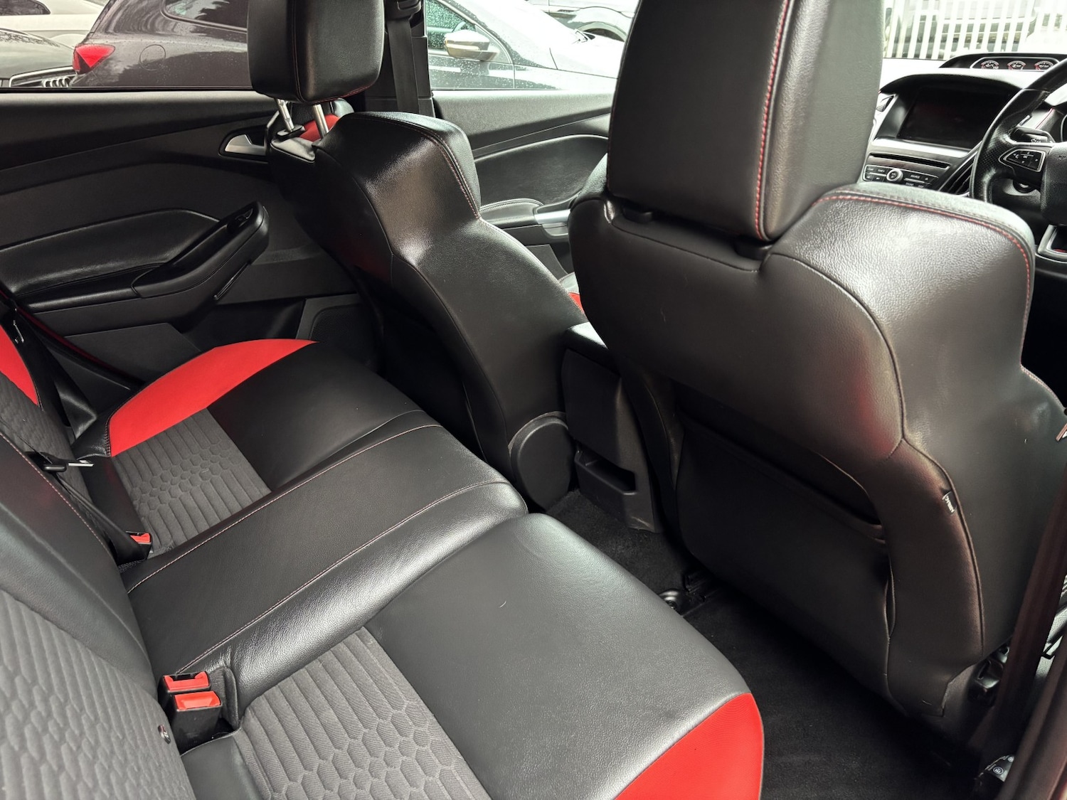 Used Ford Focus 2015 for sale - 76863869: Photo 12