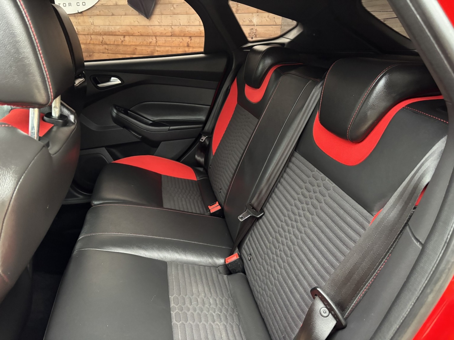 Used Ford Focus 2015 for sale - 76863869: Photo 14